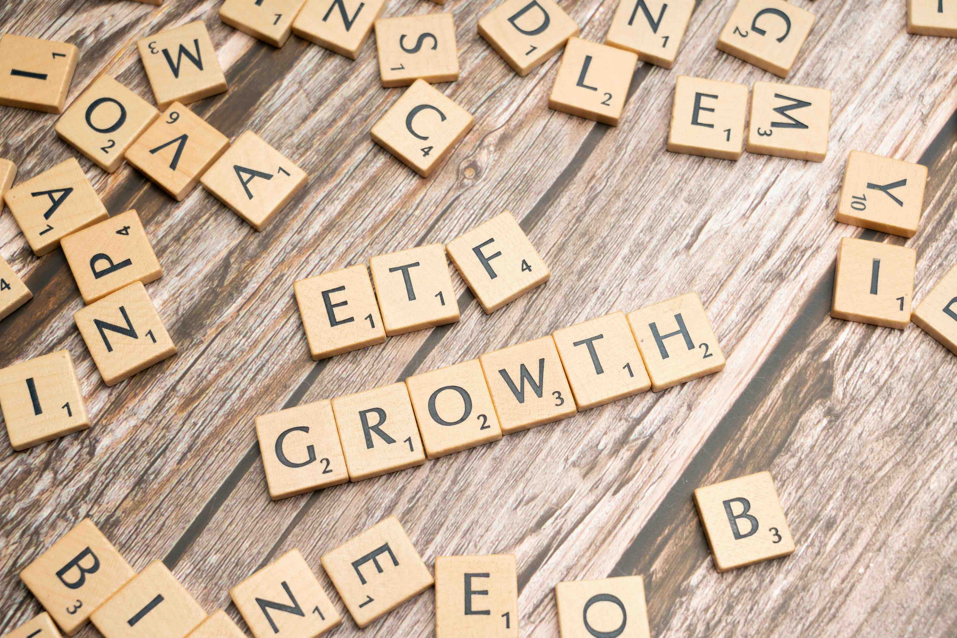 Preview image for 美股中有哪些热点的中概 ETF ？
