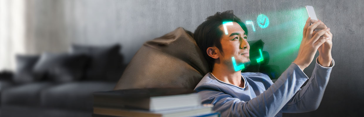 HSBC 官方页面开户入口与产品画面（官网图）